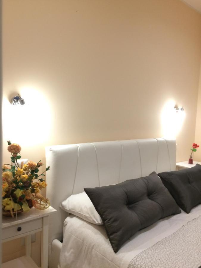B&B "Croce Nivera" ヴィボ・ヴァレンツィア エクステリア 写真